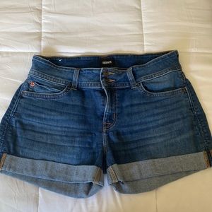 Hudson Ruby mid thigh jean short size 31